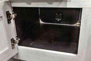 2027 Palomino BackPack HS-750 Lightweight Truck Camper Interior Image