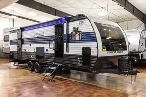 2027 Forest River Cherokee Grey Wolf 27GH Front Kitchen Travel Trailer Exterior Image