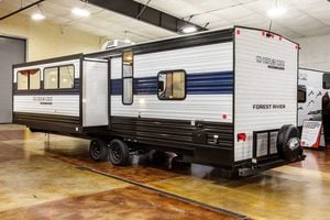 2027 Forest River Cherokee Grey Wolf 27GH Front Kitchen Travel Trailer Exterior Image