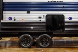 2027 Forest River Cherokee Grey Wolf 27GH Front Kitchen Travel Trailer Exterior Image