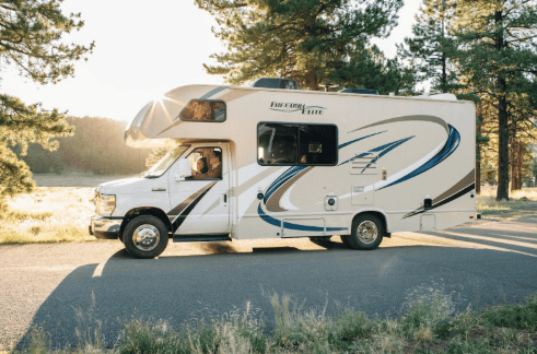 RV being driven by a first time buyer in Illinois.